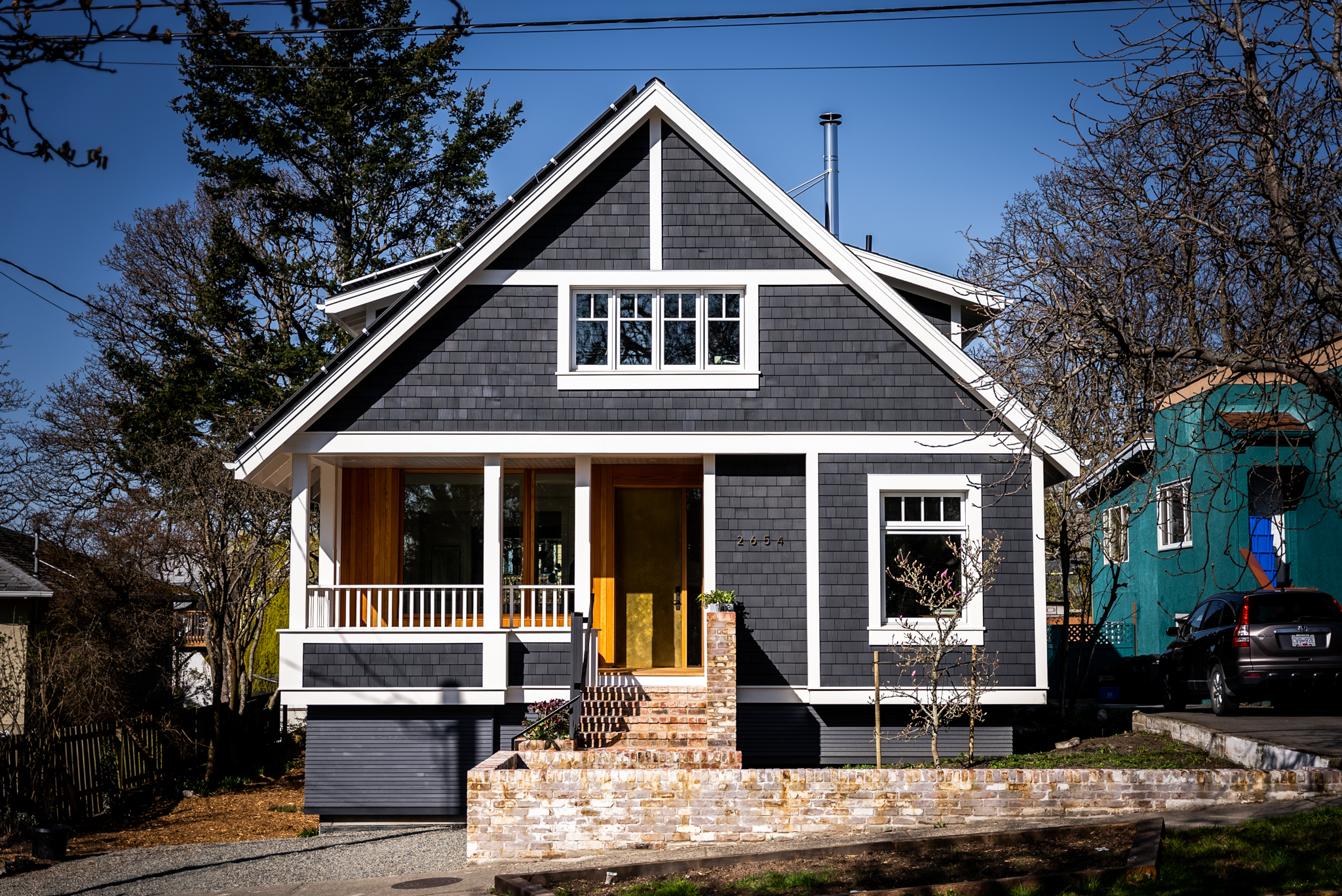 https://fronterahomes.ca/wp-content/uploads/2021/05/Victoria-BC-Net-Zero-Renovation-9.jpg